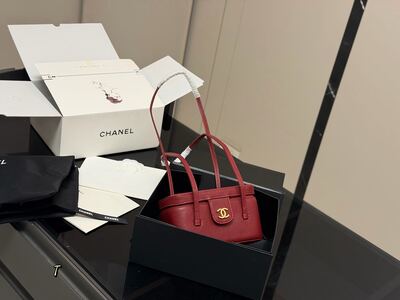 Chanel Caviar Crossbody Wallet view 9