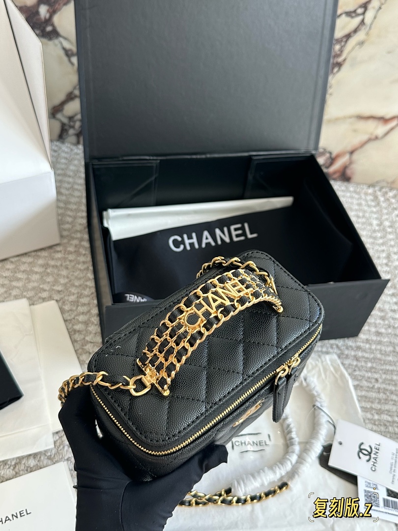 Chanel Camera Bag CC Logo view