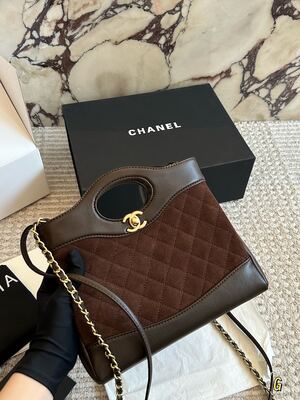 Chanel Classic Flap Caviar Leather view 11