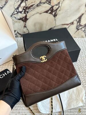 Chanel Classic Flap Caviar Leather view 18