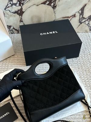 Chanel Classic Flap Caviar Leather view 6