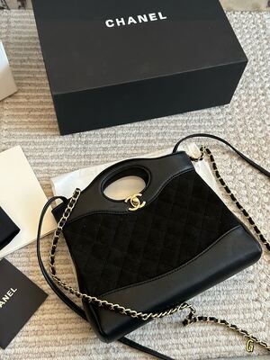 Chanel Classic Flap Caviar Leather view 8