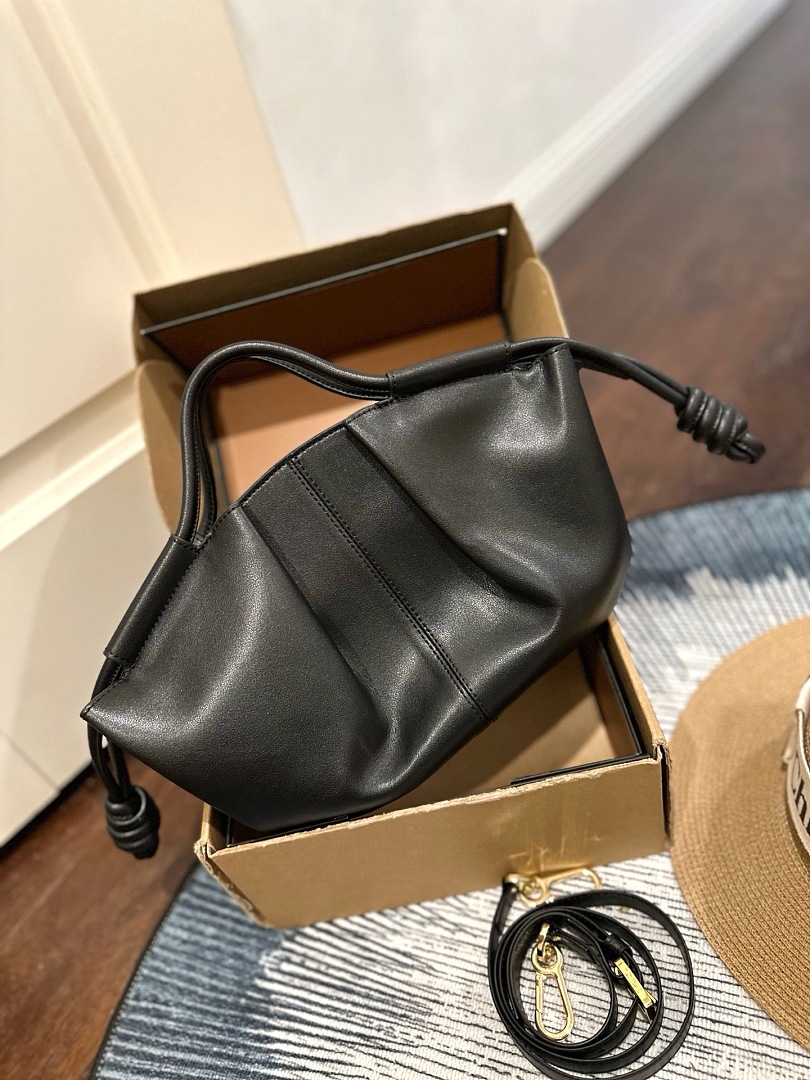 Loewe Puzzle Shoulder Bag view