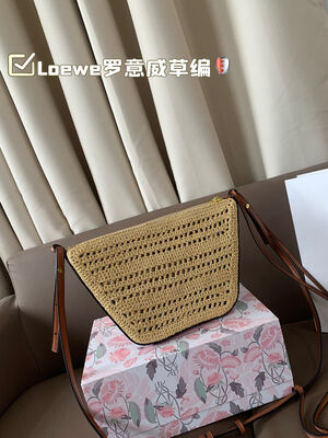 Loewe Hammock Crossbody view 7