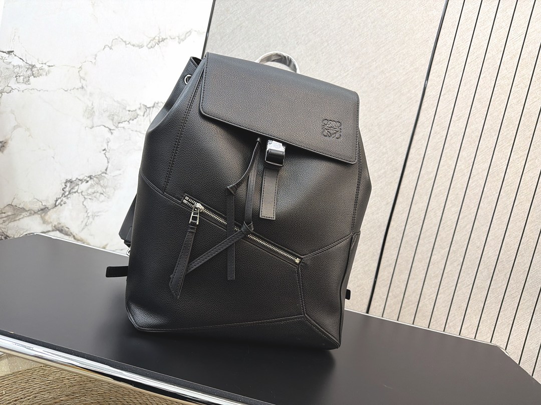 Loewe Cushion Backpack view