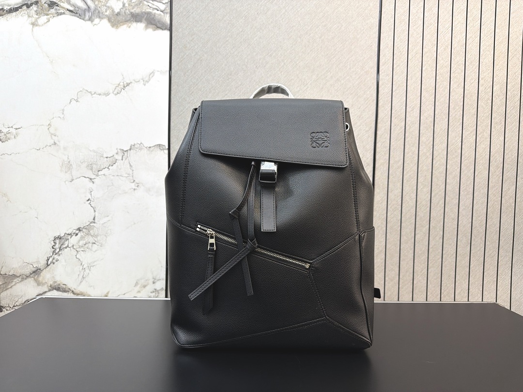 Loewe Cushion Backpack view
