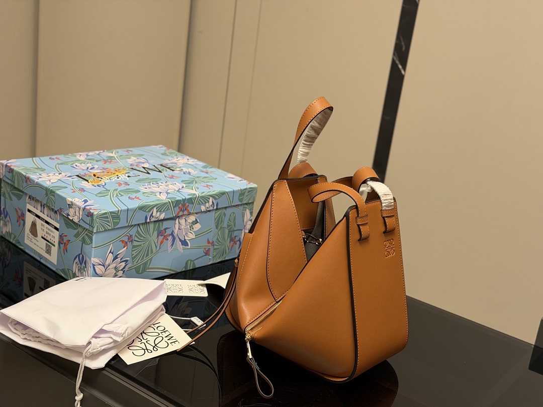 Loewe Hammock Shoulder Bag view