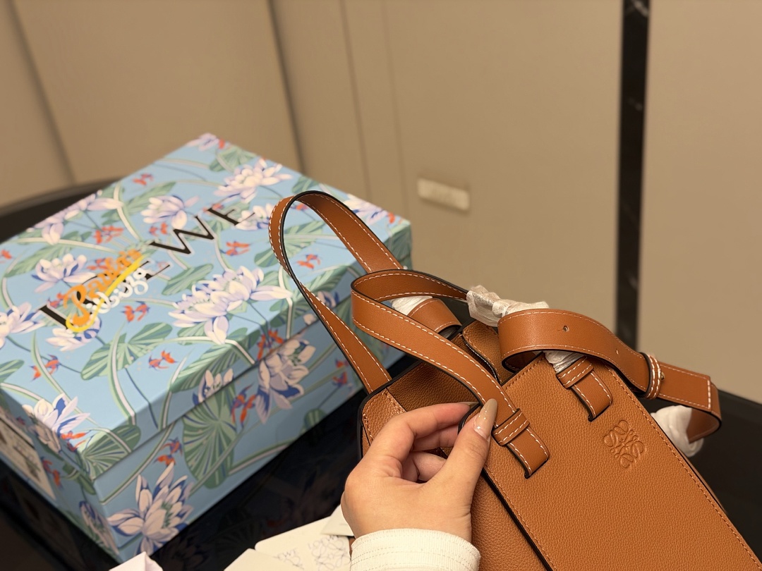 Loewe Hammock Shoulder Bag view