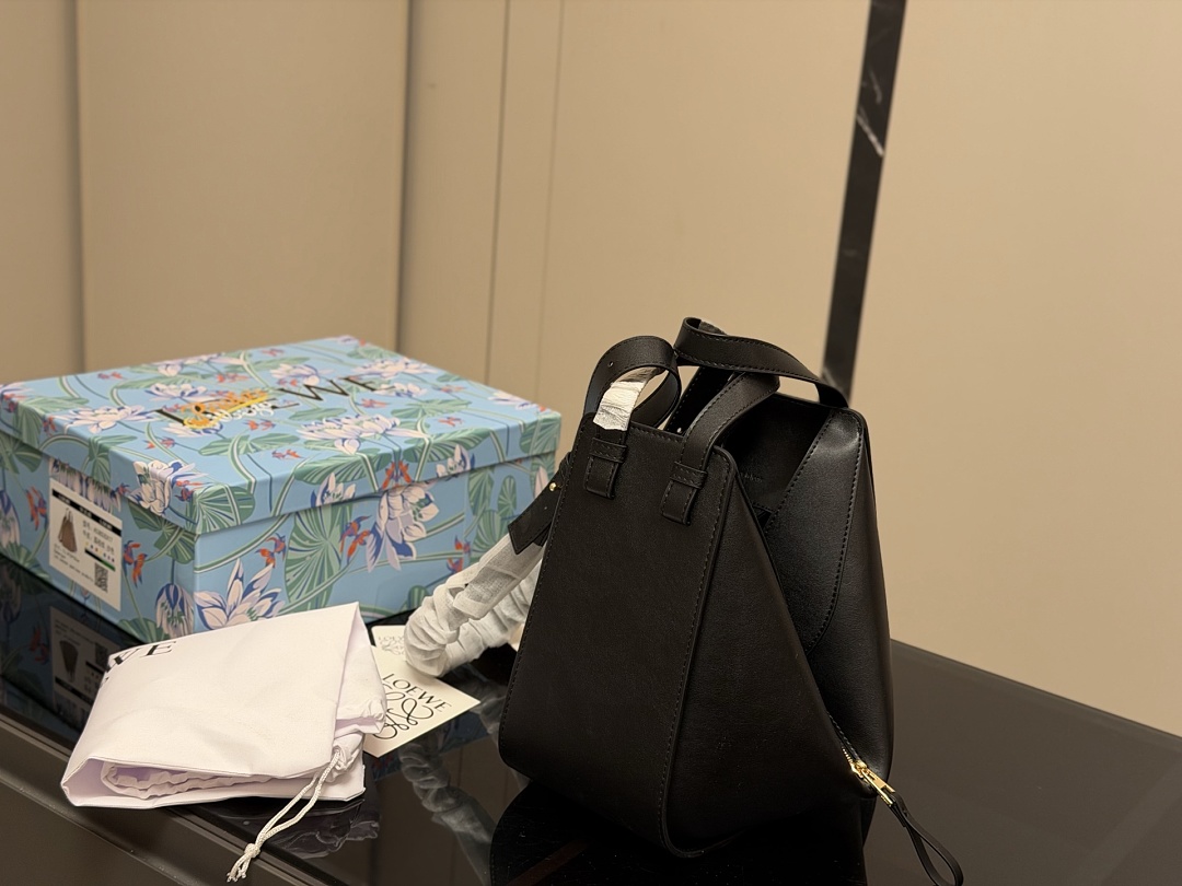 Loewe Hammock Shoulder Bag view