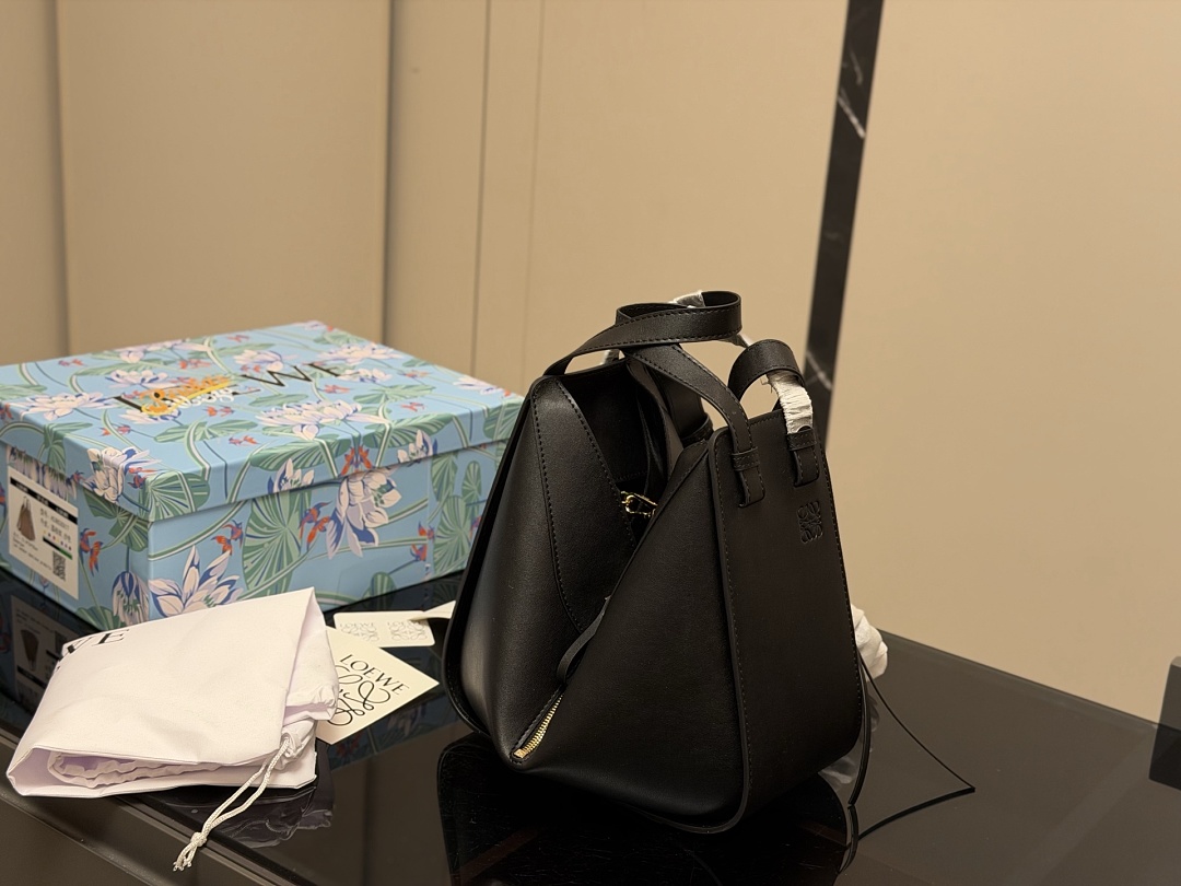 Loewe Hammock Shoulder Bag view