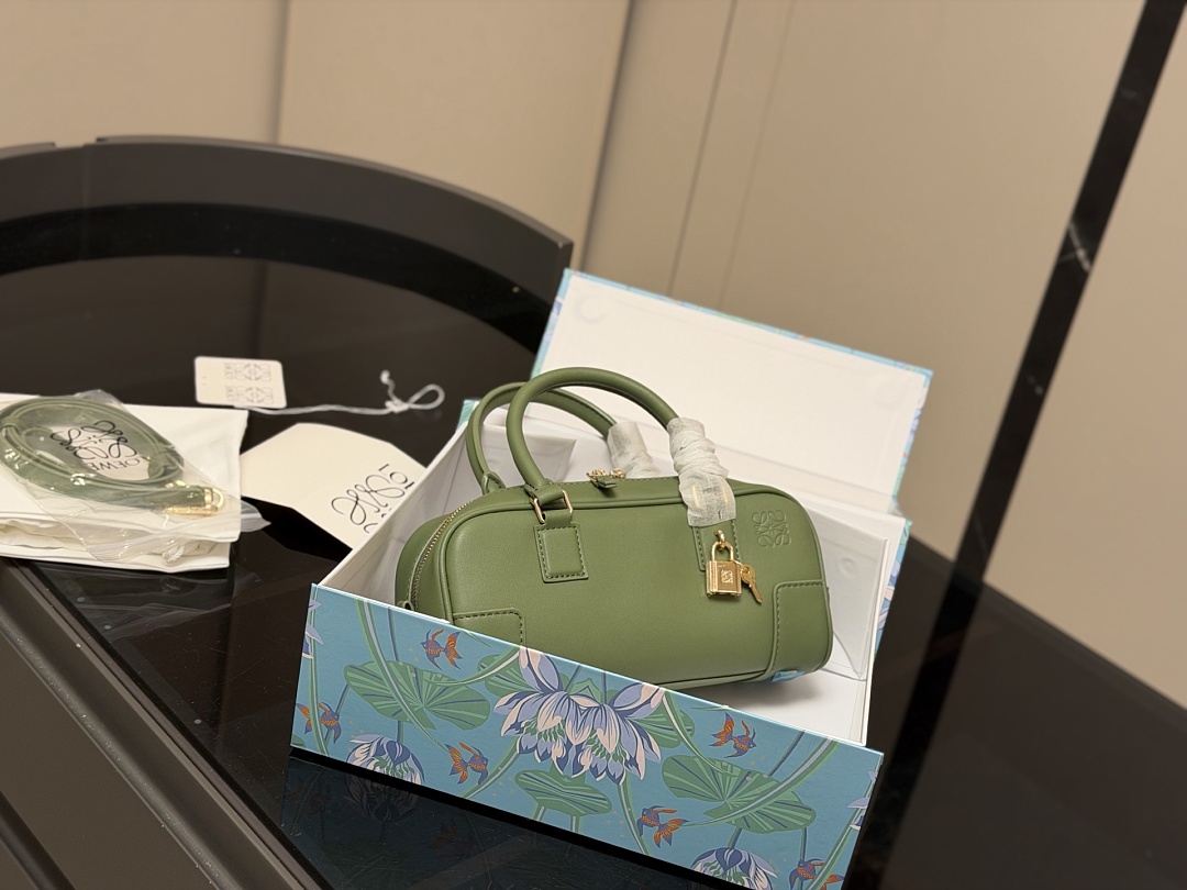 Loewe Anagrama Bag view