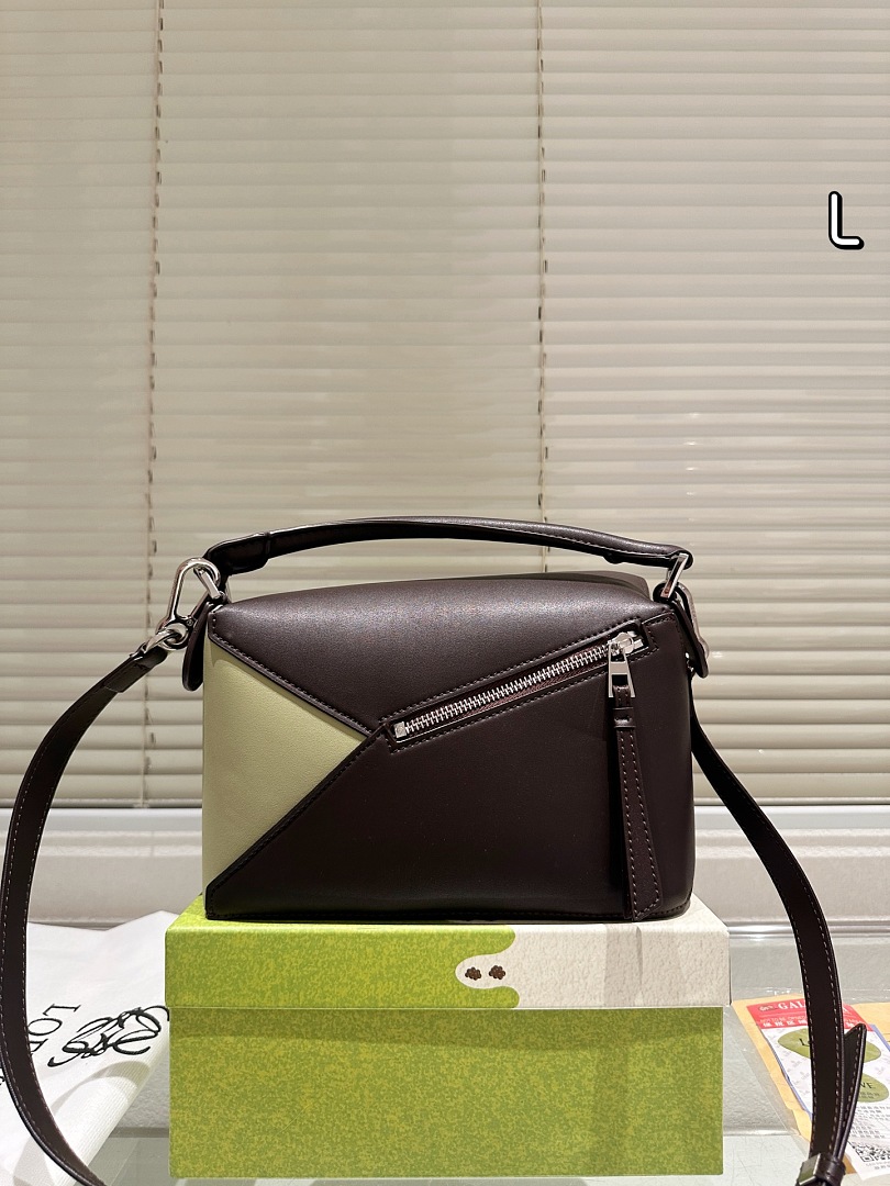 Loewe Wallet Clutch view