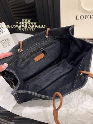 Loewe Hammock Shoulder Bag view 2