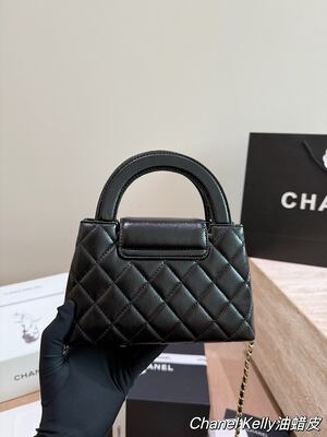 Chanel Kelly Bag view 25