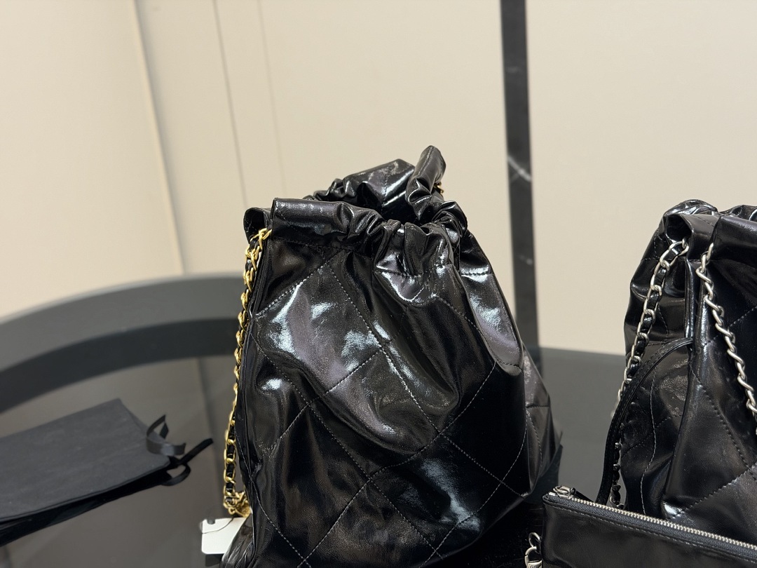 Chanel Grand Shopping Tote view