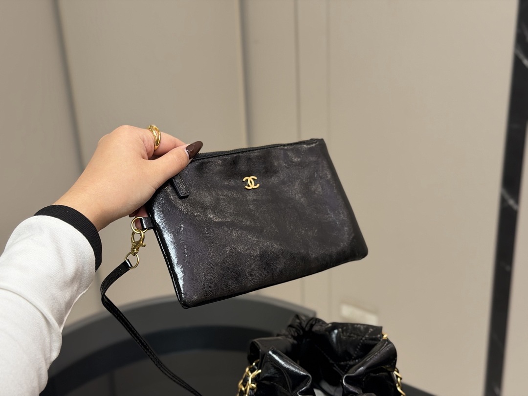Chanel Grand Shopping Tote view