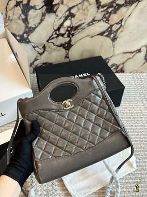 Chanel Caviar Shoulder Bag view 5