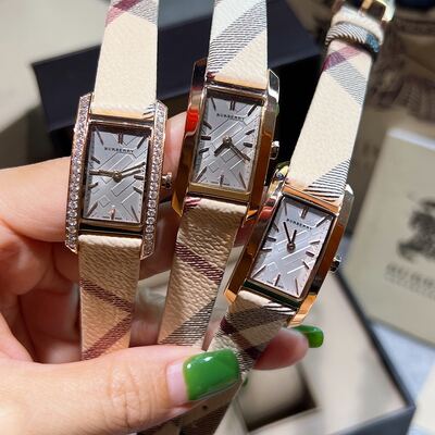 Burberry Watch view 4