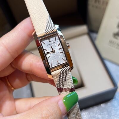 Burberry Watch view 5
