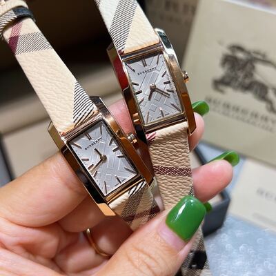 Burberry Watch view 2