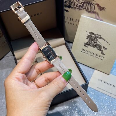 Burberry Watch view 3