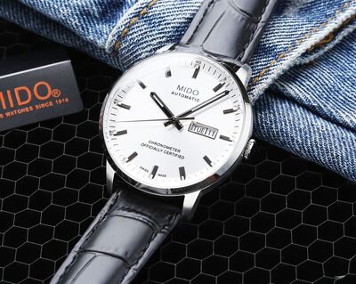 Mido Commander Watch view 9