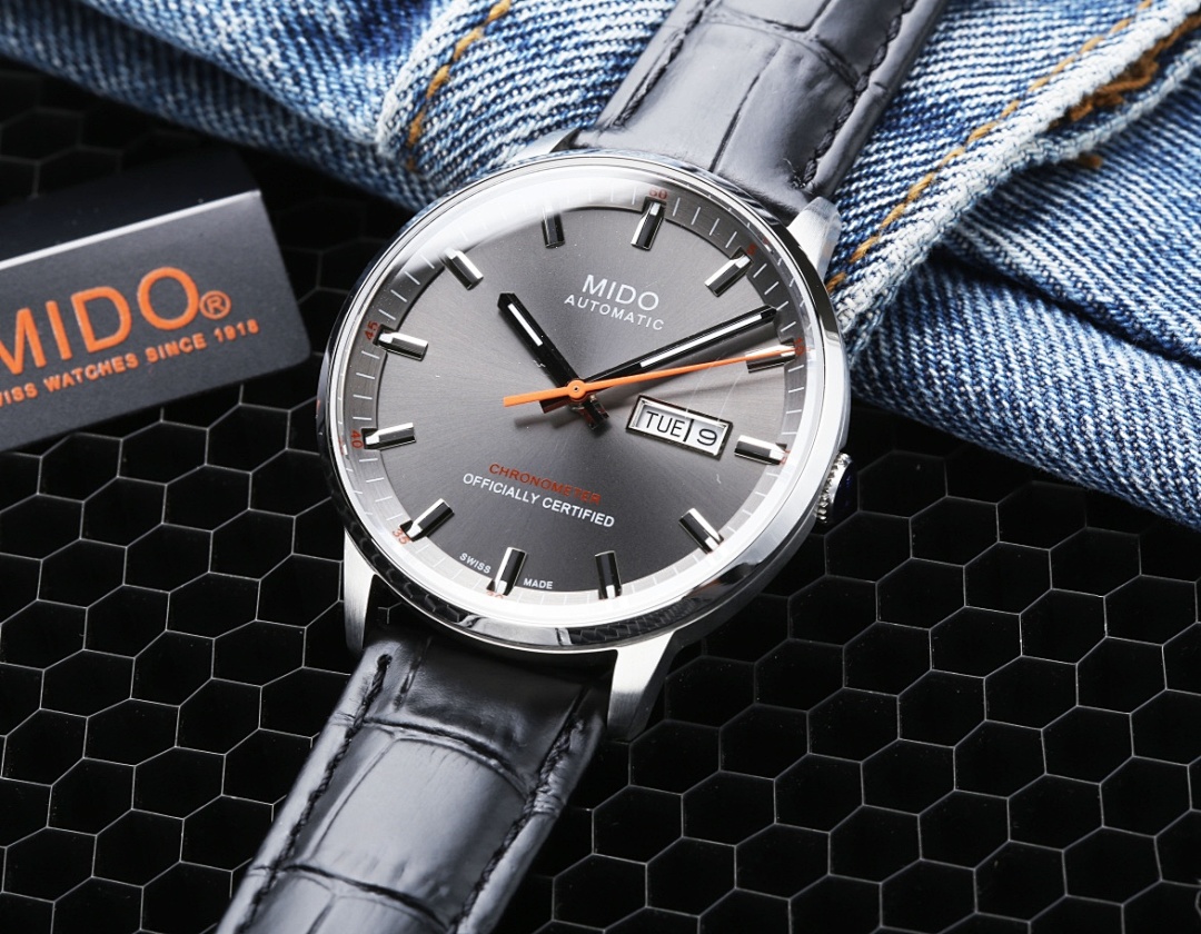 Mido Commander Watch view