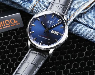 Mido Commander Watch view 9