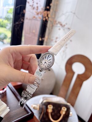 Breguet Reine De Naples Watch view 4