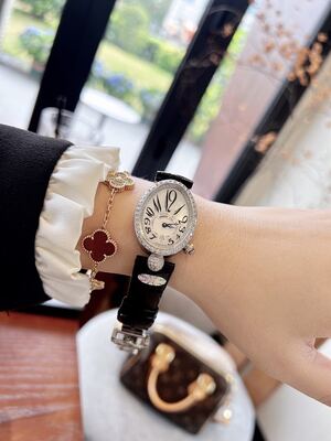 Breguet Reine De Naples Watch view 6