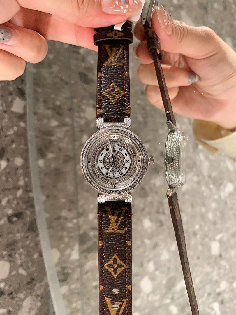 Louis Vuitton Tambour Watch view