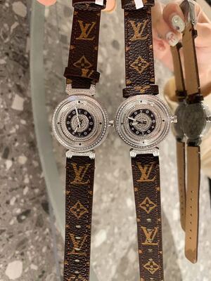 Louis Vuitton Tambour Watch view 5