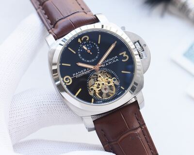 Panerai Luminor Marina Watch view 9