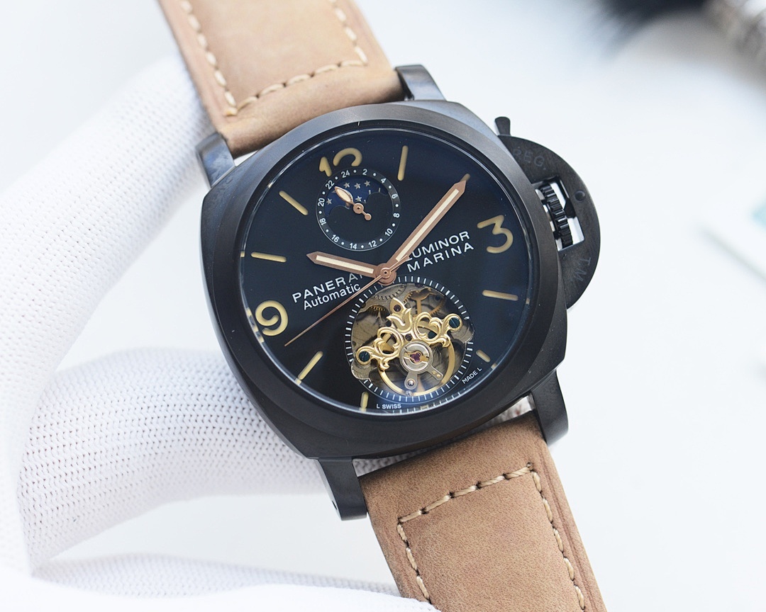 Panerai Luminor Marina Watch view