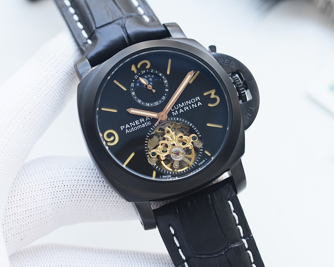 Panerai Luminor Marina Watch view