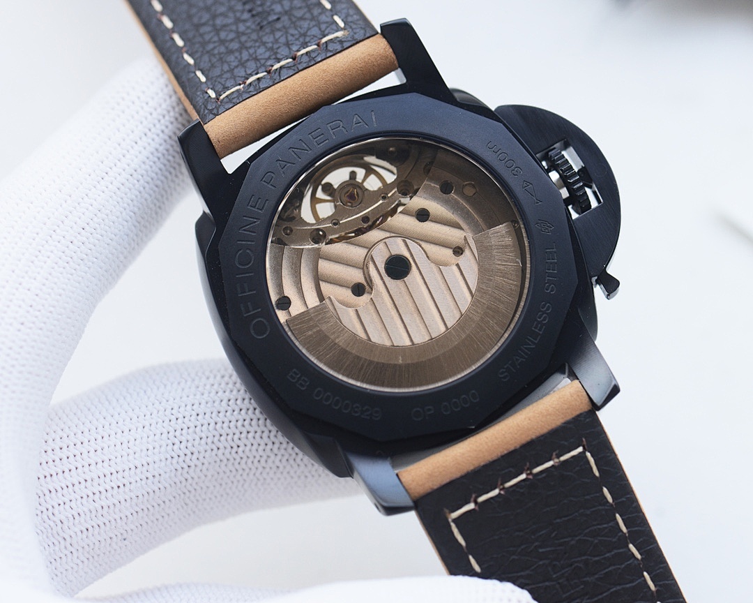 Panerai Luminor Marina Watch view