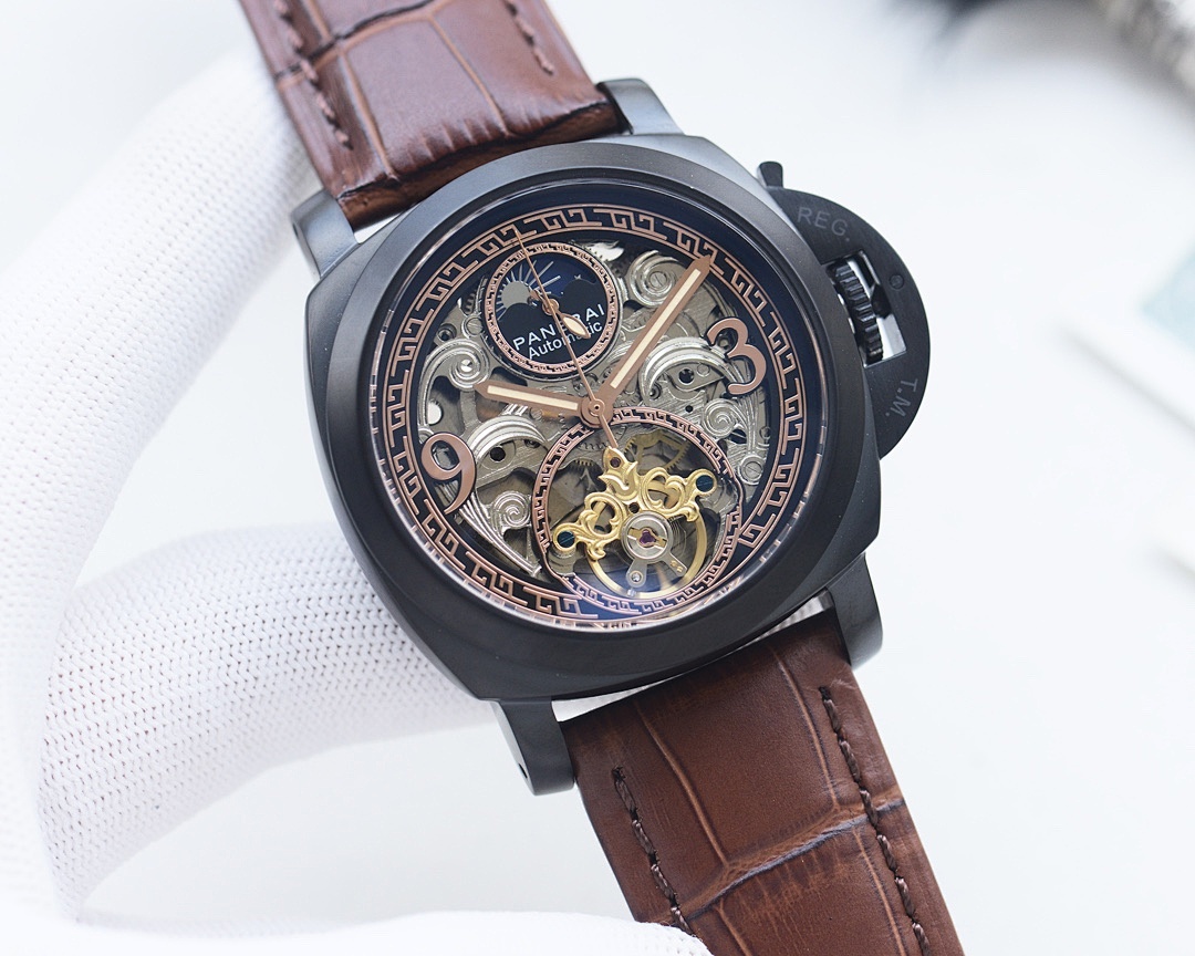 Panerai Luminor Marina Watch view