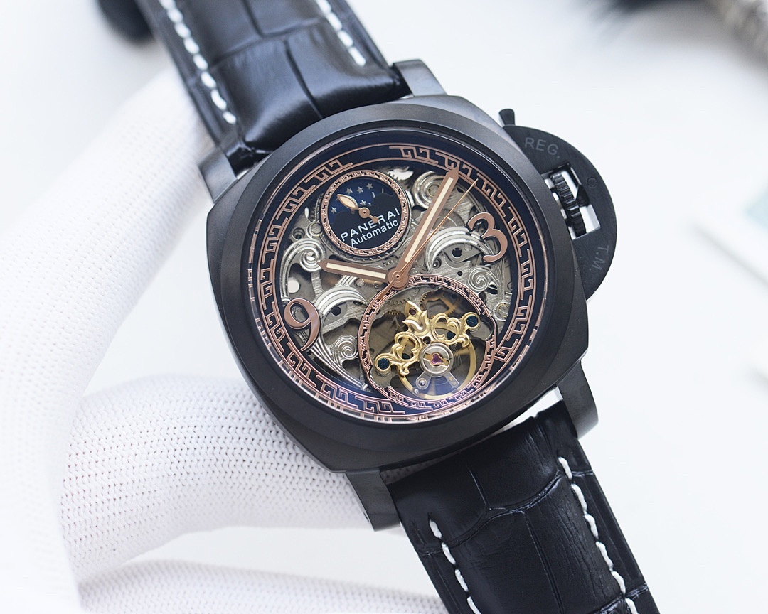 Panerai Luminor Marina Watch view