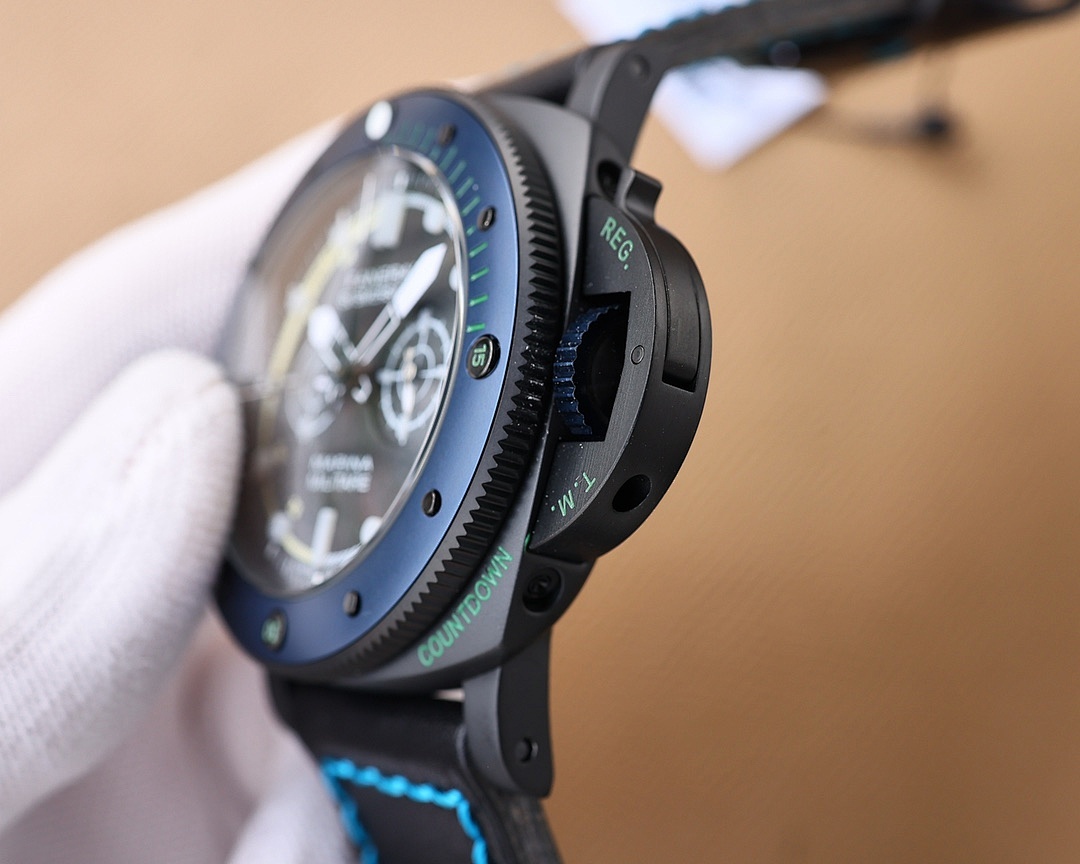 Panerai Submersible Chrono Watch view