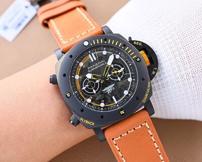 Panerai Submersible Chronograph Watch view 6