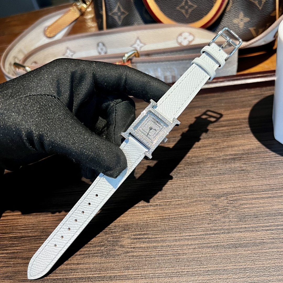 Hermes Cape Cod Watch