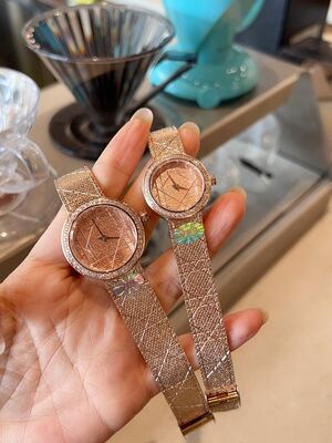 Dior La Mini D de Dior Watch view 2