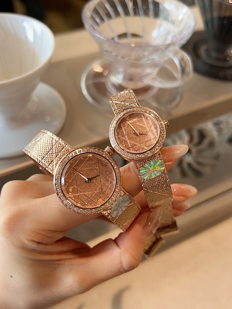 Dior La Mini D de Dior Watch view