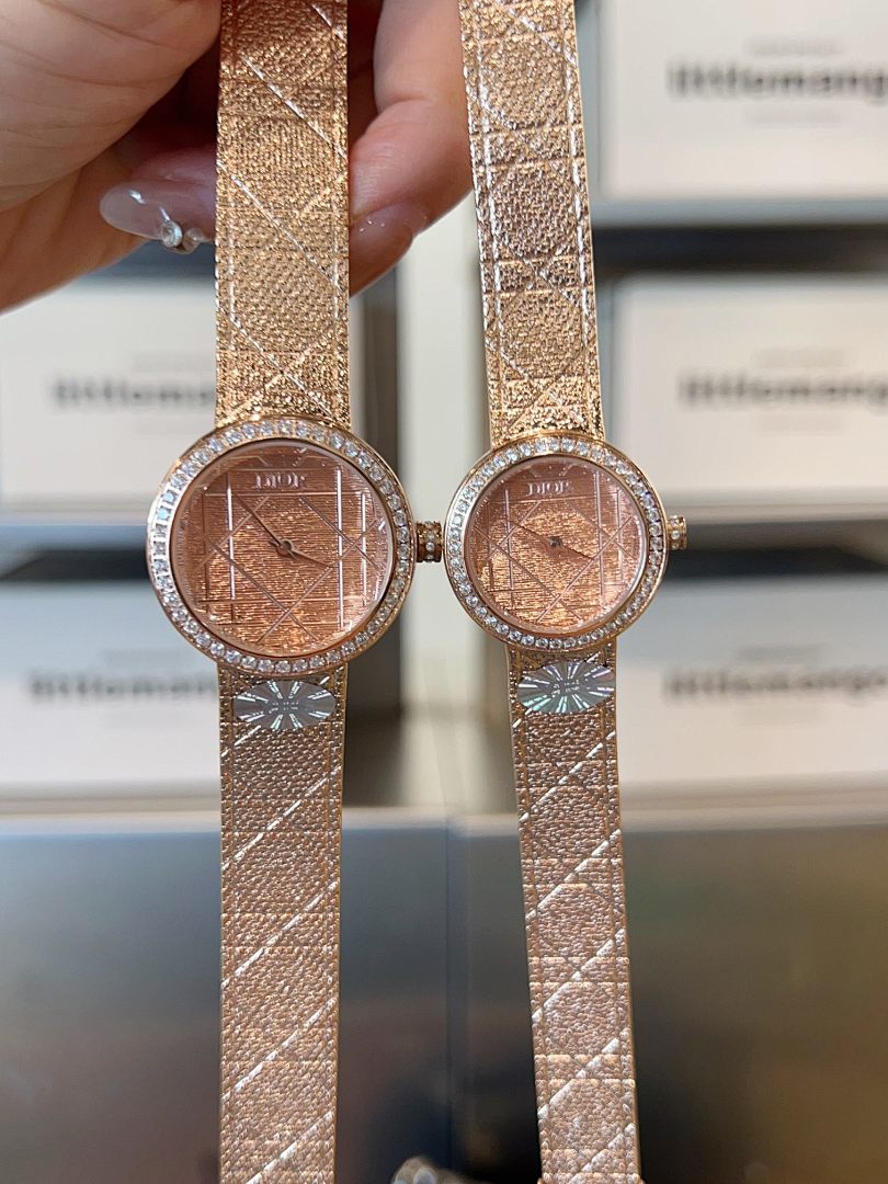 Dior La Mini D de Dior Watch view