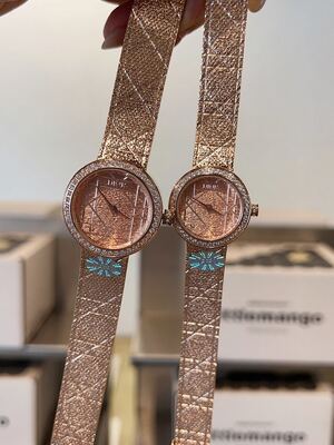 Dior La Mini D de Dior Watch view 8