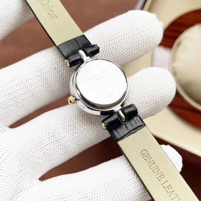 Dior La Mini D de Dior Watch view 5