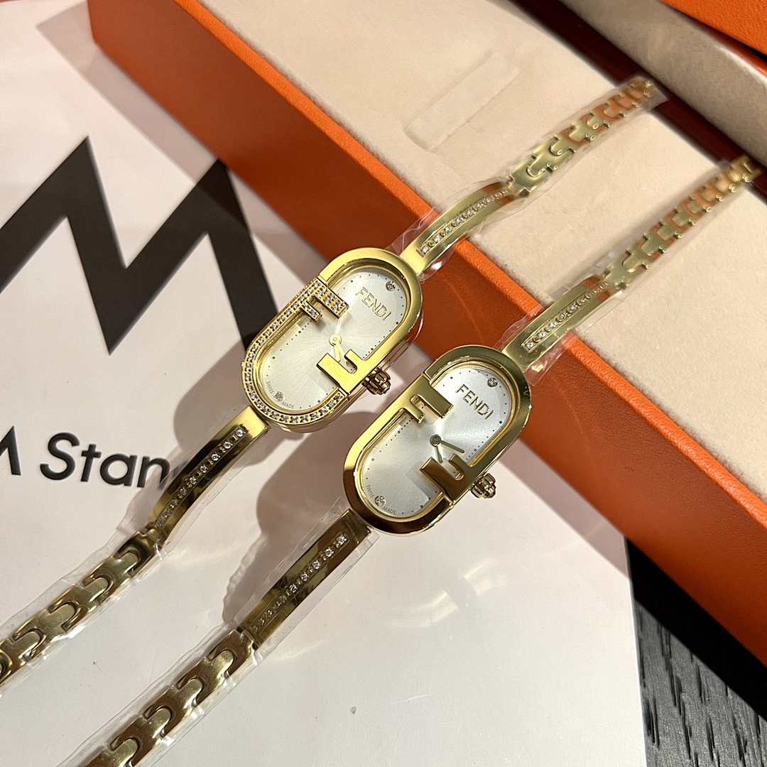Fendi Orsetta Watch view