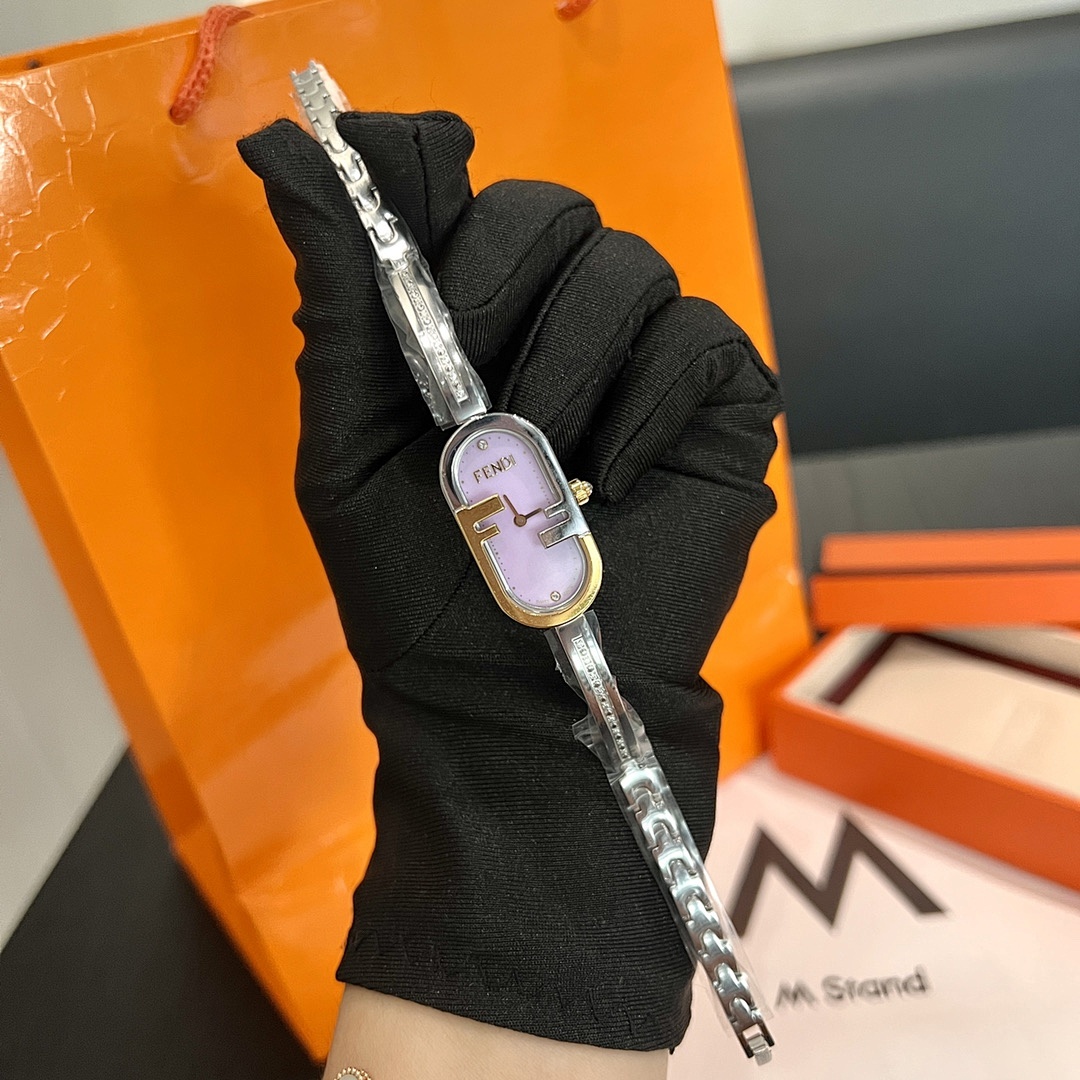 Fendi Orsetta Watch view