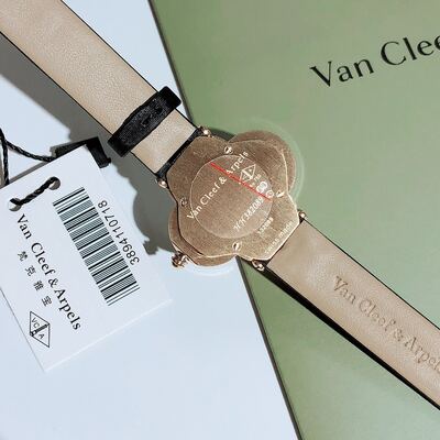 Van Cleef Alhambra Watch view 6