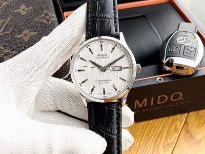 Mido Commander Watch view 8